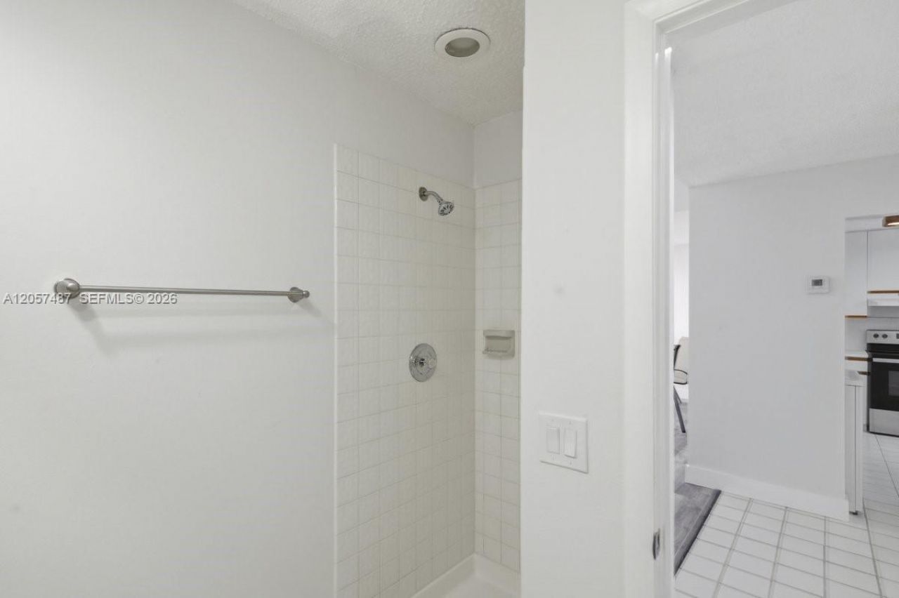 6473 NW 170th Ln , Hialeah, FL 33015 Photo
