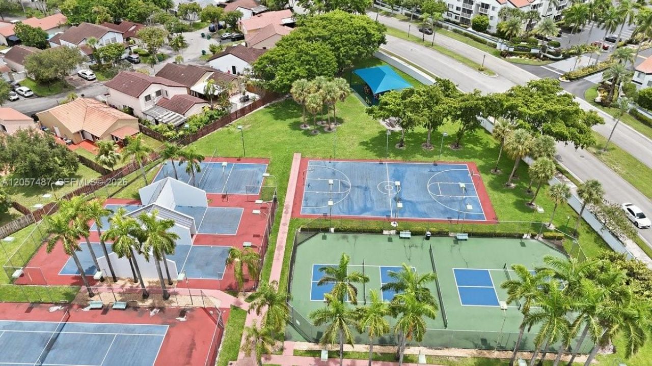 6473 NW 170th Ln , Hialeah, FL 33015 Photo