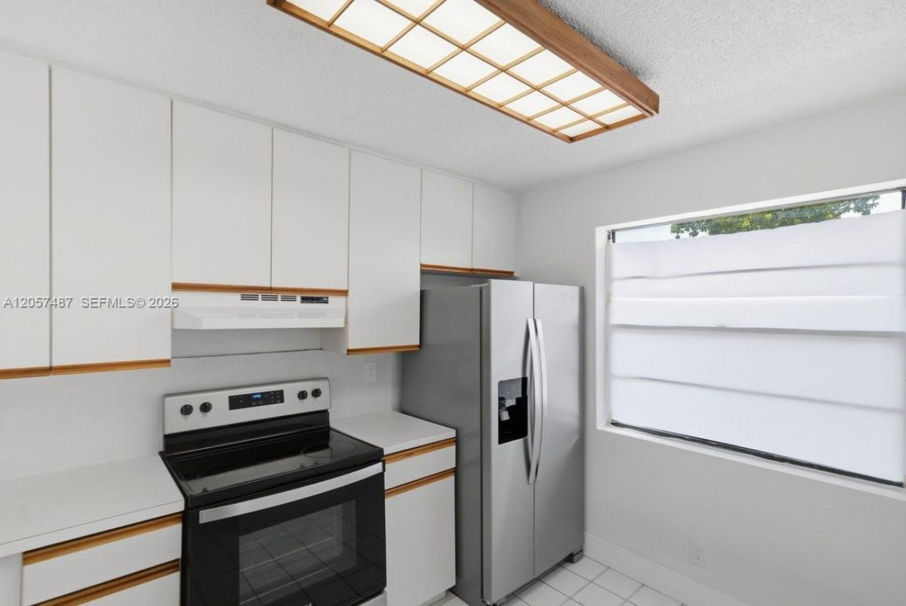 6473 NW 170th Ln , Hialeah, FL 33015 Photo