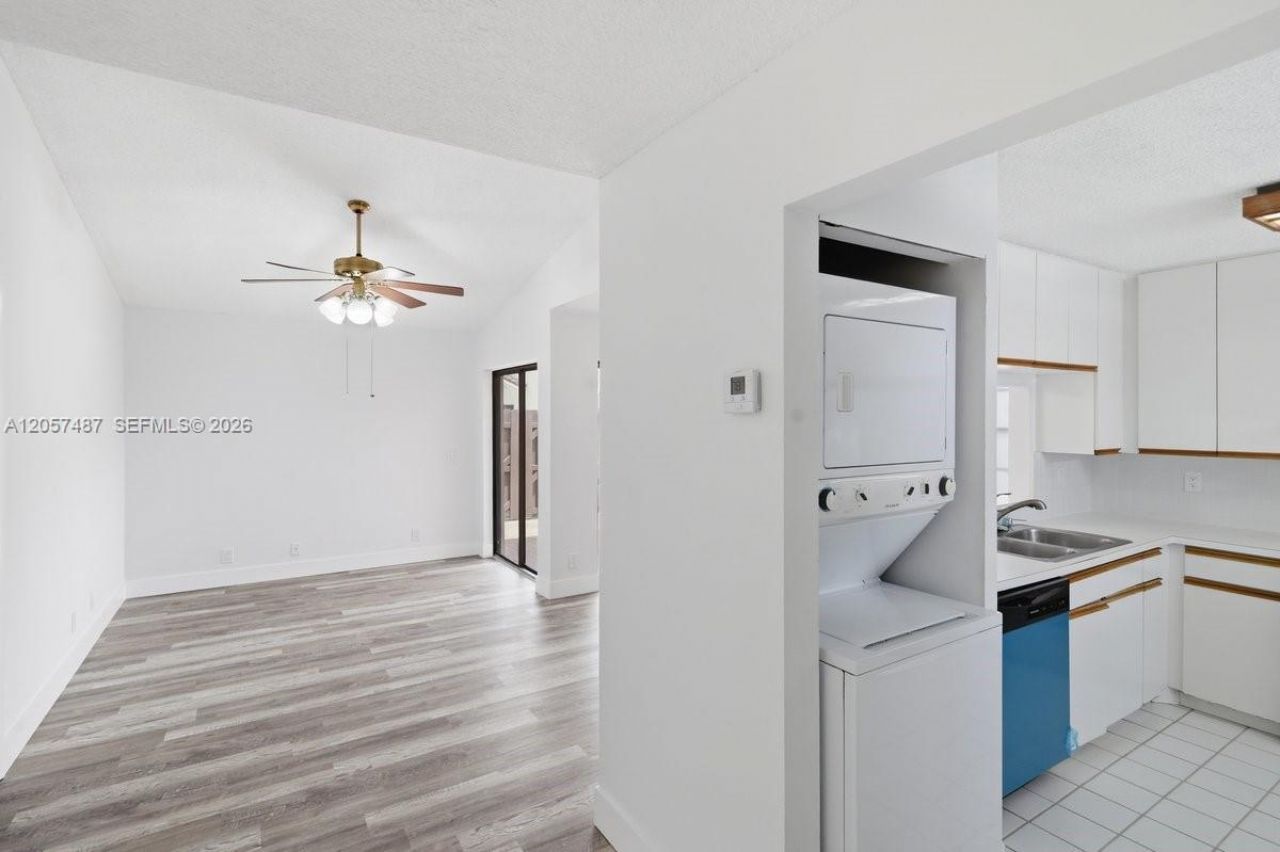 6473 NW 170th Ln , Hialeah, FL 33015 Photo