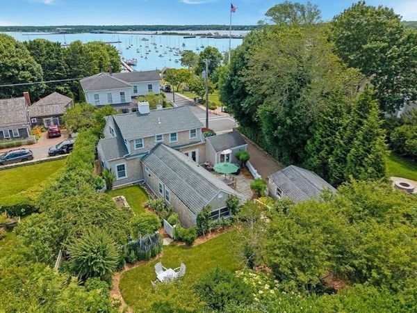 124 Main St., Tisbury, MA 02568