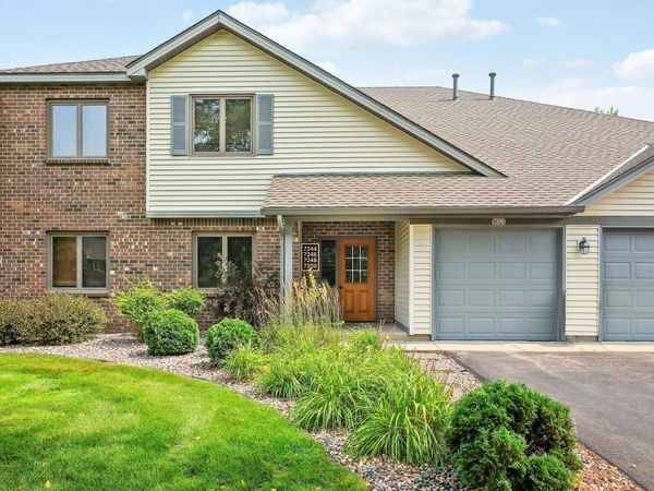 7244 Hunters Run, Unit 21D, Eden Prairie, MN 55346