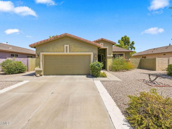 6186 W WIKIEUP Lane, Glendale, AZ 85308