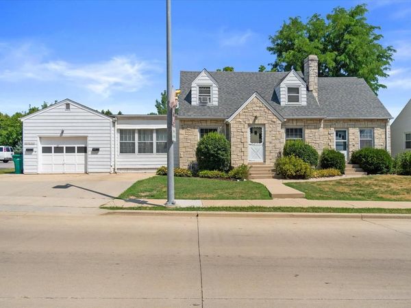 N89W15660 Main STREET, Menomonee Falls, WI 53051