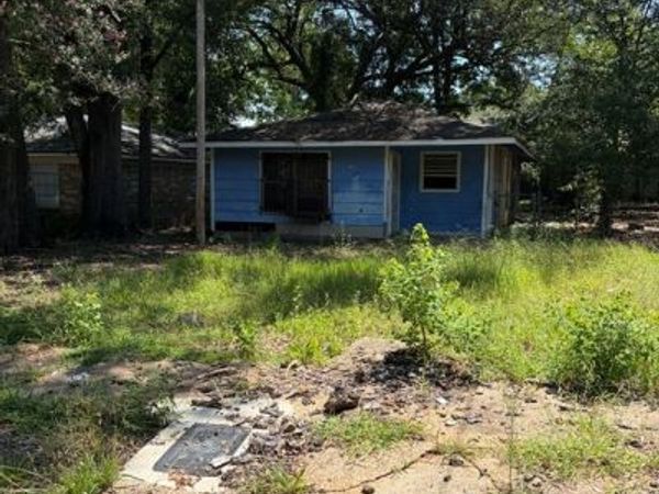 6111 Hendsrson Avenue, Shreveport, LA 71106