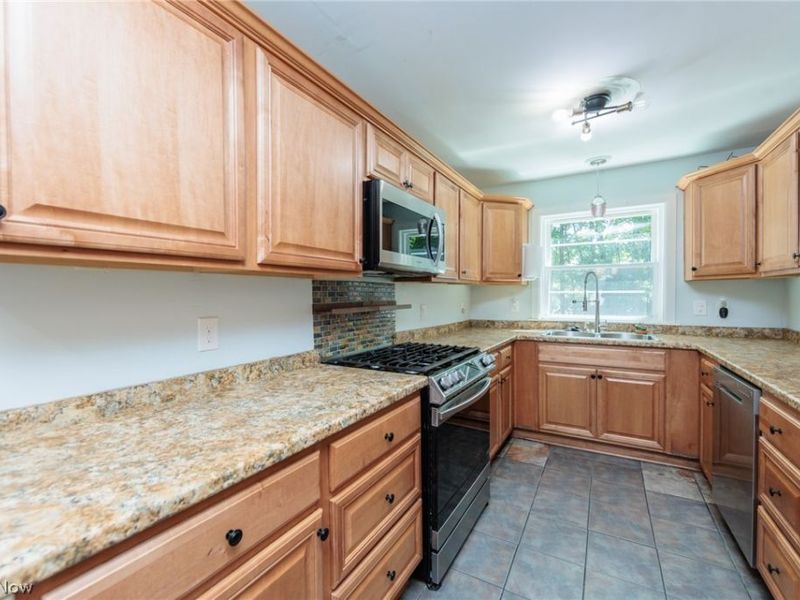 3516 Meadowbrook Boulevard, Cleveland Heights, OH 44118 Photo 12