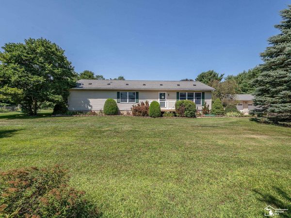 14436 Carroll Road, Blissfield, MI 49228