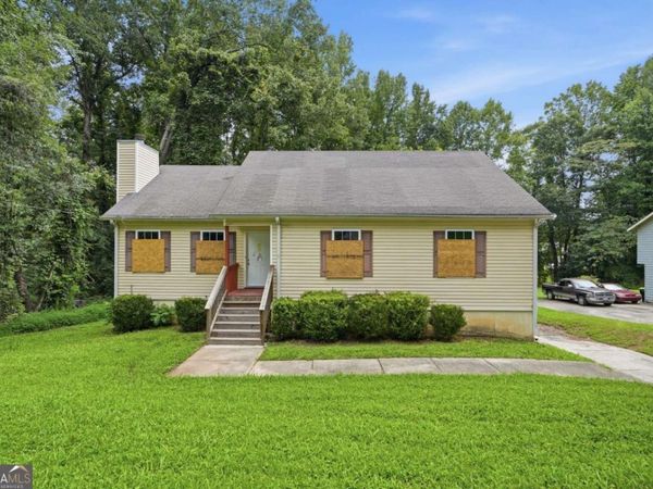 6013 Radford Drive, Riverdale, GA 30296
