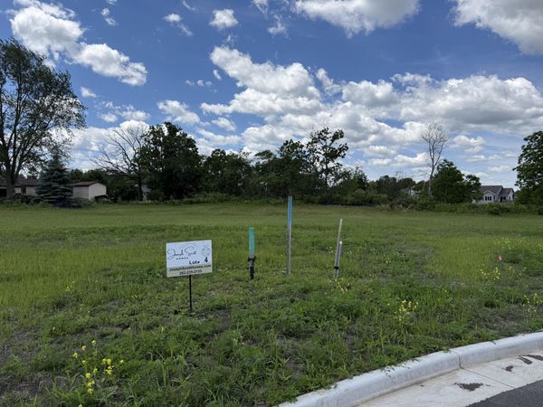 Lt4 90th Ct, Kenosha, WI 53142