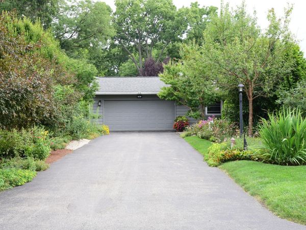 961 Lynbrook Road , Columbus, OH 43235