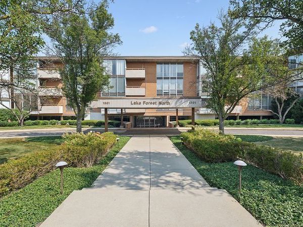 1301 N Western Avenue , Unit 332, Lake Forest, IL 60045