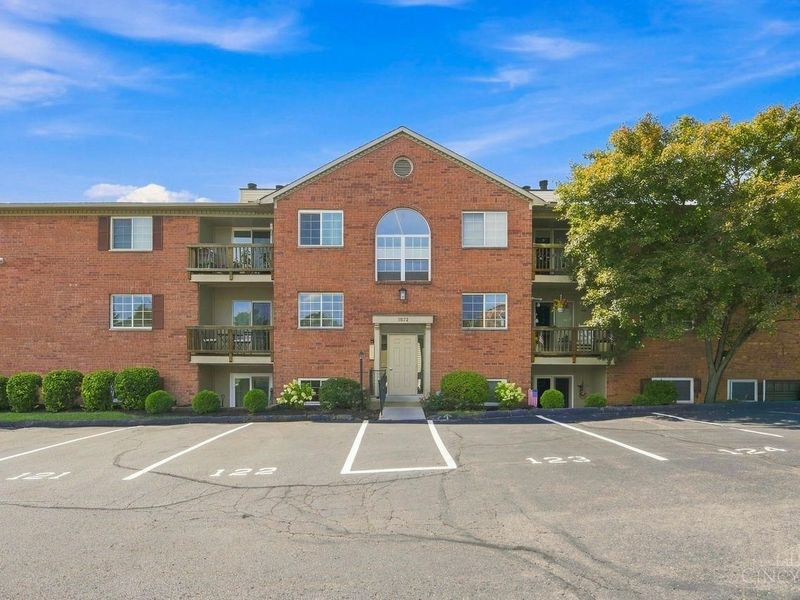 1572 Gelhot Drive, Unit 127, Fairfield, OH 45014 Photo 1