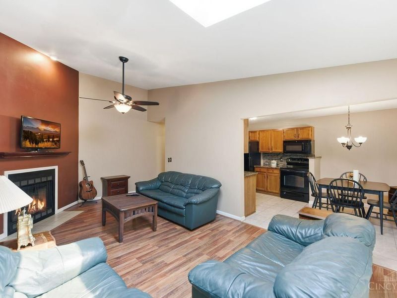 1572 Gelhot Drive, Unit 127, Fairfield, OH 45014 Photo 13