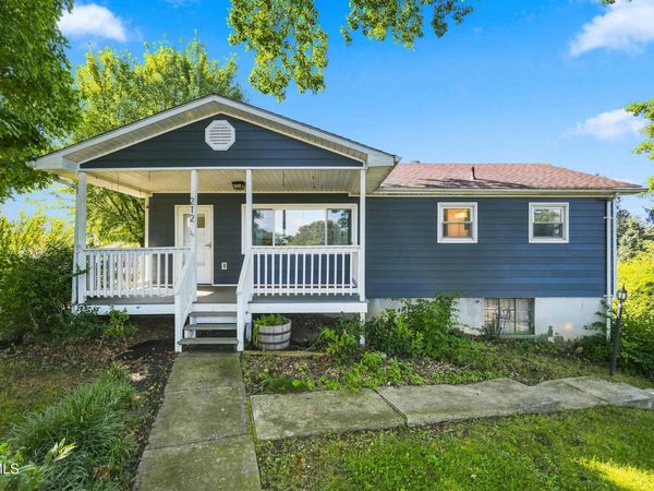 212 Hilltop Drive, Bristol, VA 24202