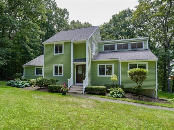 7 Daniels Road, Mendon, MA 01756