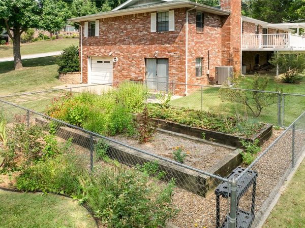 6 Hawthorne Cove, Harrison, AR 72601