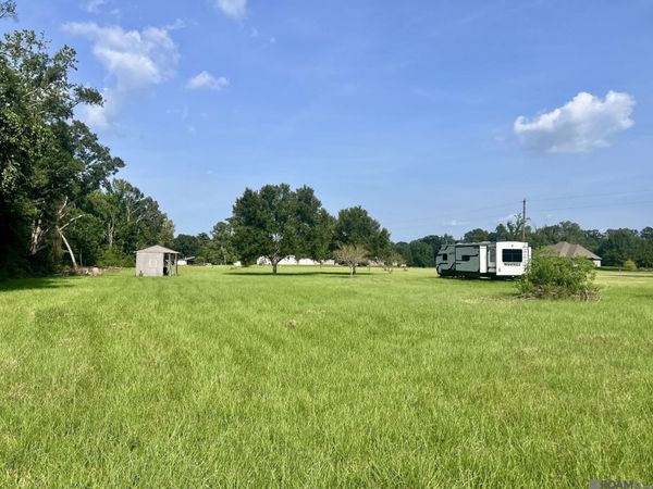 13386 La Hwy 431, St Amant, LA 70774