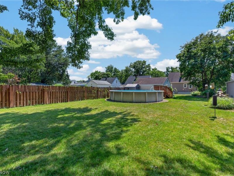 23888 Lucille Drive, North Olmsted, OH 44070 Photo 27