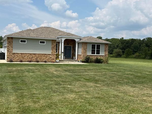 3197 Smeltzer Road , Marion, OH 43302