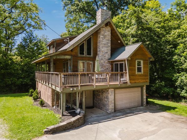 153 Lighthouse Lane, Buckeye Lake, OH 43008