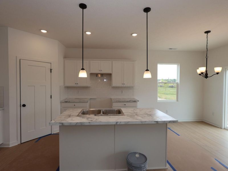 1007 Dawsons Drive, Hebron, OH 43025 Photo 6