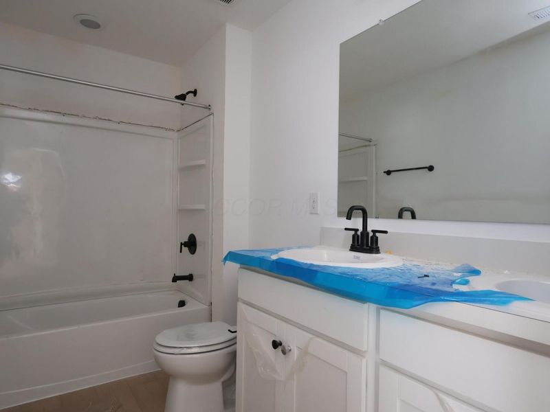 1007 Dawsons Drive, Hebron, OH 43025 Photo 8