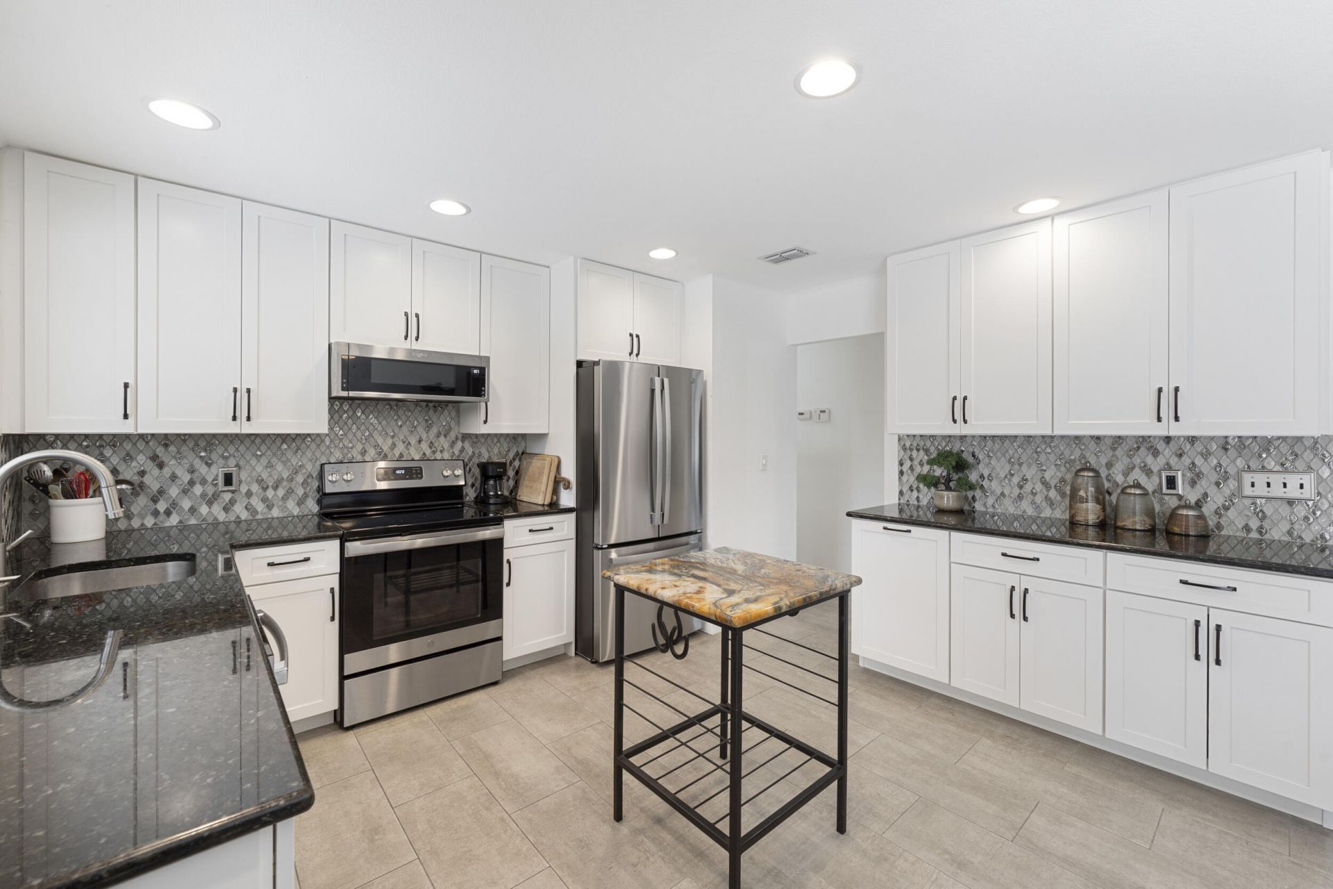 253 SW Cherryhill Road, Port Saint Lucie, FL 34953 Photo