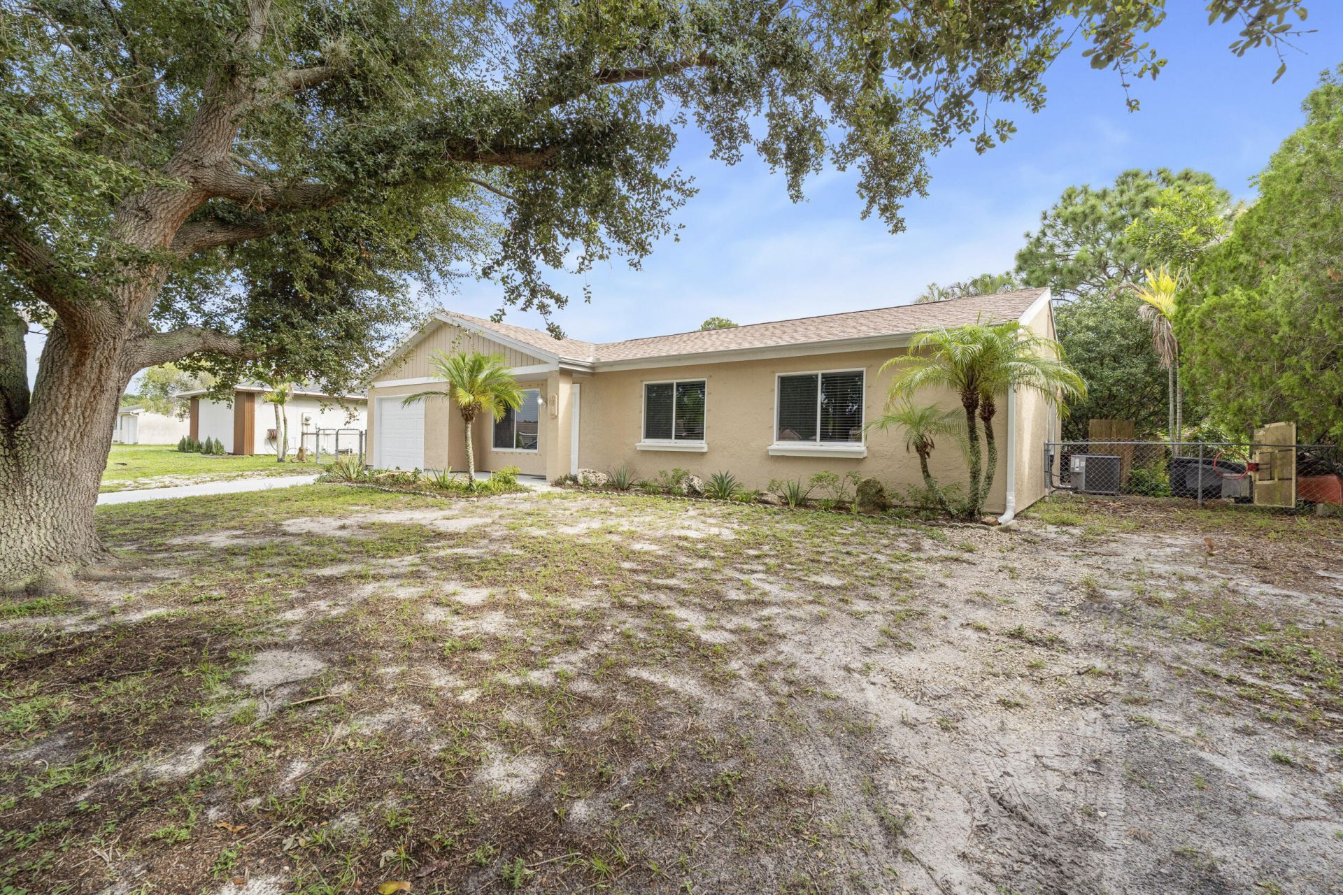 253 SW Cherryhill Road, Port Saint Lucie, FL 34953 Photo