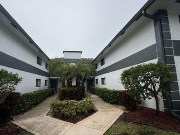 15364 LAKES OF DELRAY Boulevard, Unit 49, Delray Beach, FL 33484