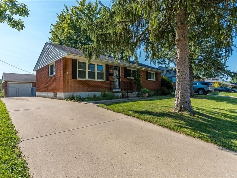 3608 Valleywood Drive, Dayton, OH 45429 Photo 2