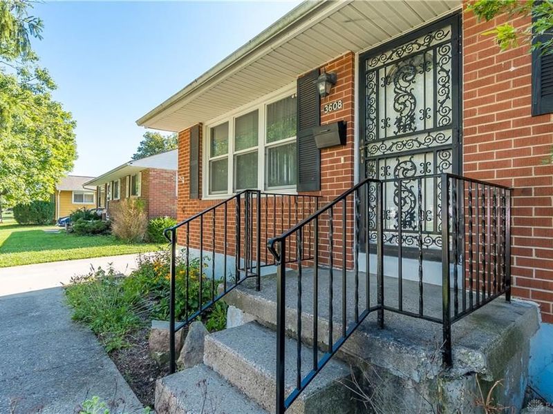 3608 Valleywood Drive, Dayton, OH 45429 Photo 3