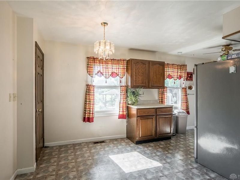3608 Valleywood Drive, Dayton, OH 45429 Photo 8