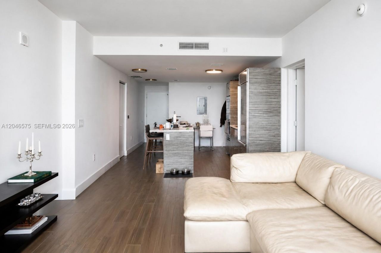 460 NE 28th St, Unit 802, Miami, FL 33137 Photo