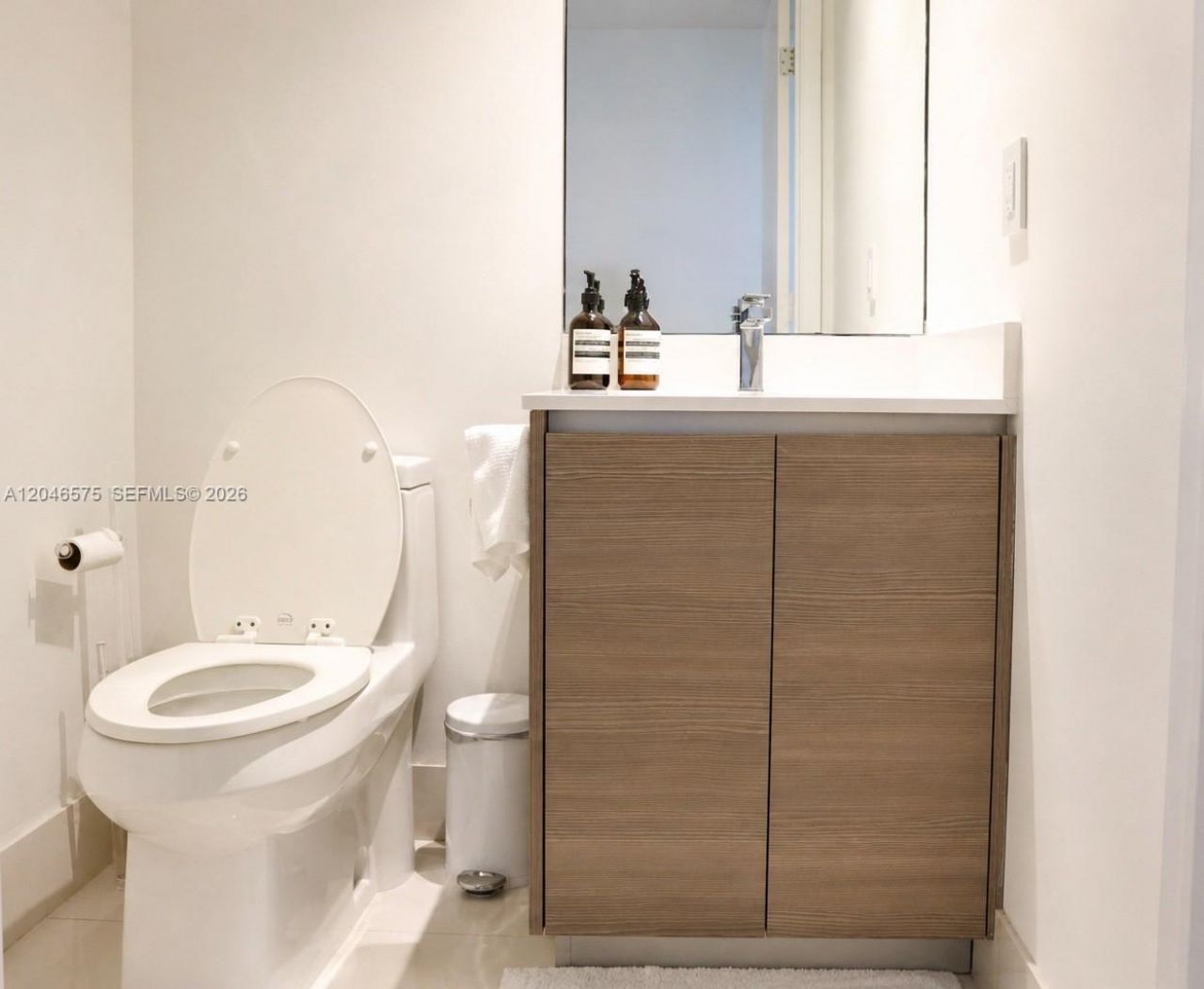 460 NE 28th St, Unit 802, Miami, FL 33137 Photo