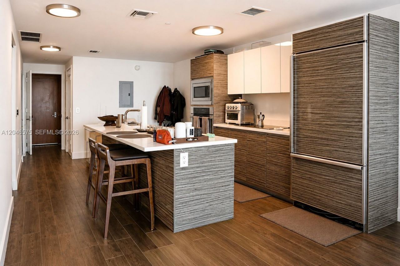 460 NE 28th St, Unit 802, Miami, FL 33137 Photo