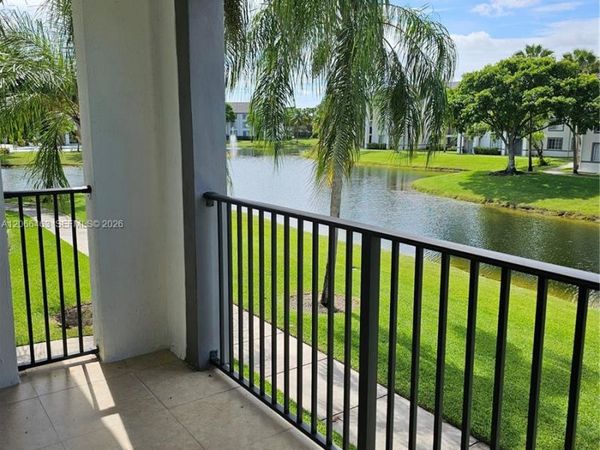 4520 NW 107th Ave , Unit 206-10, Doral, FL 33178
