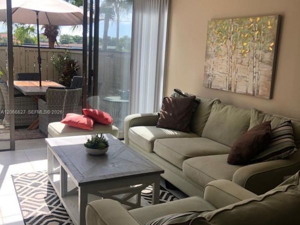 1830 Embassy Dr , Unit 118, West Palm Beach, FL 33401