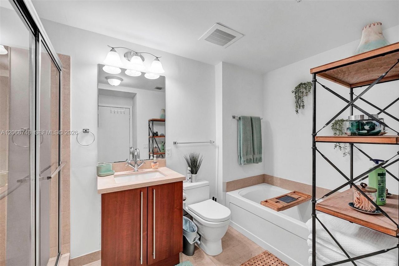 79 SW 12th St , Unit 3608-S, Miami, FL 33130 Photo