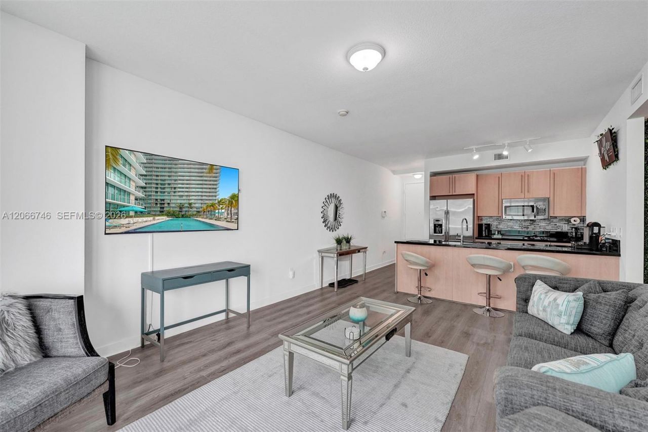79 SW 12th St , Unit 3608-S, Miami, FL 33130 Photo