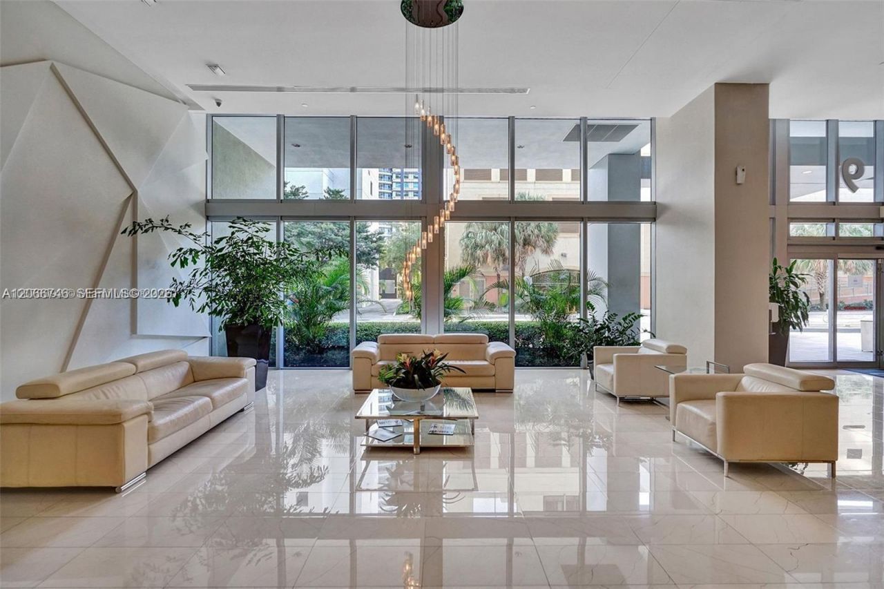 79 SW 12th St , Unit 3608-S, Miami, FL 33130 Photo