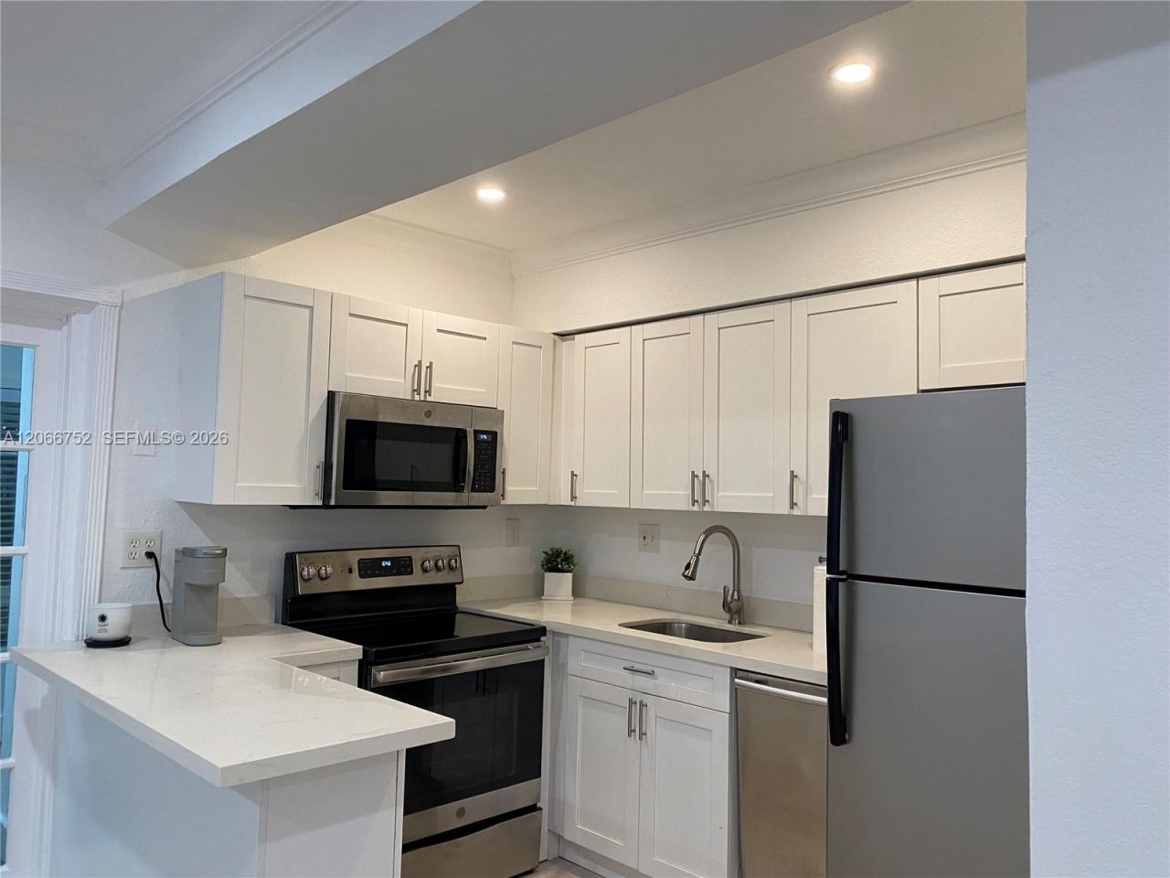 1 Edgewater Dr , Unit 103, Coral Gables, FL 33133 Photo