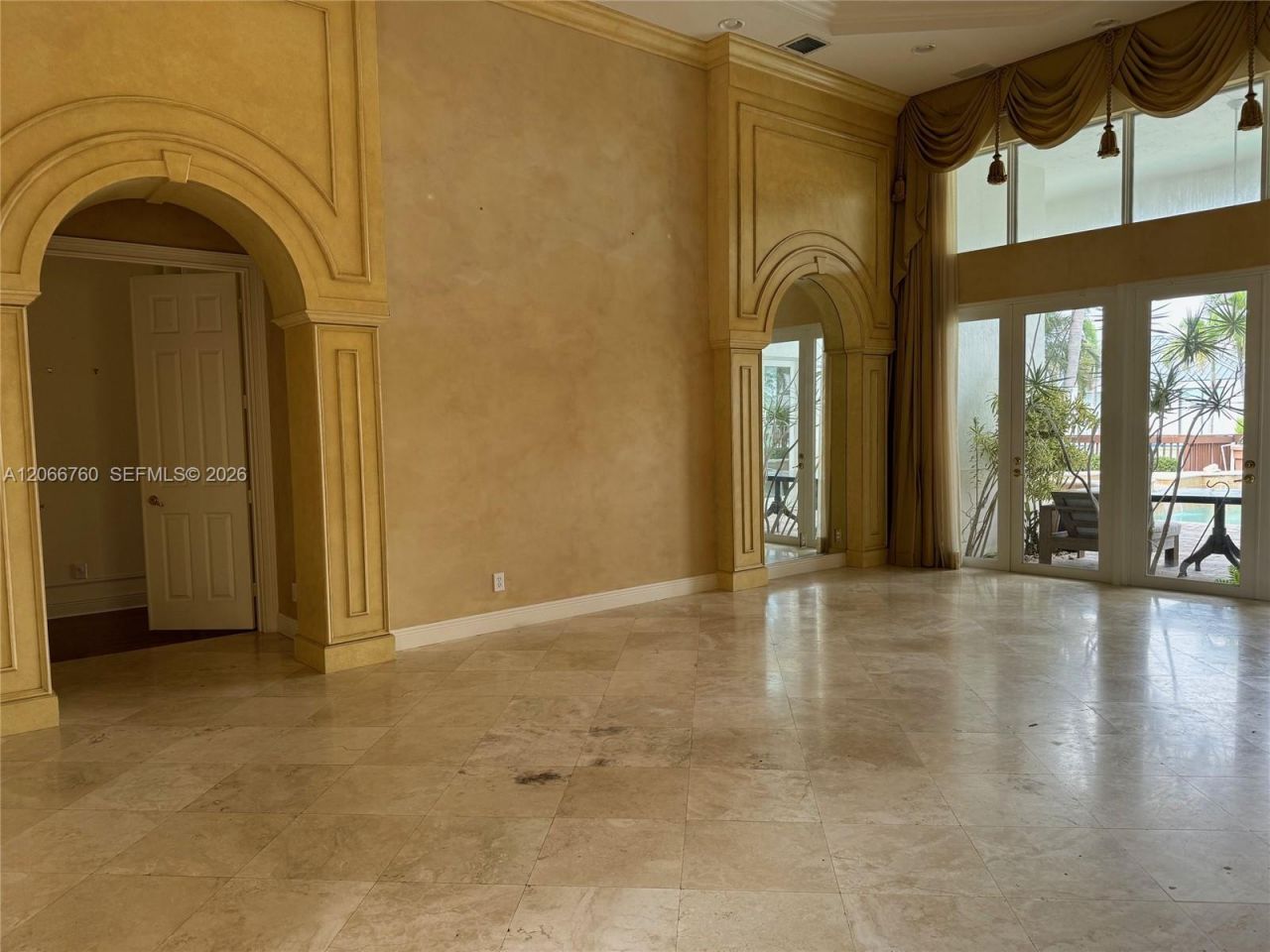 891 Captiva Dr , Hollywood, FL 33019 Photo