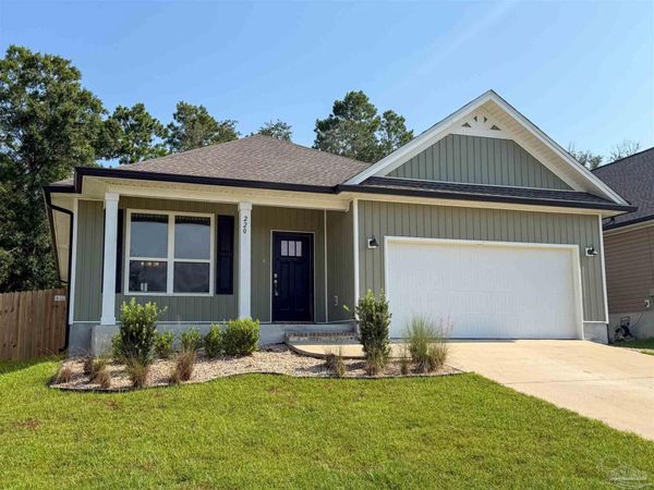 220 Camellia Dr, Cantonment, FL 32533