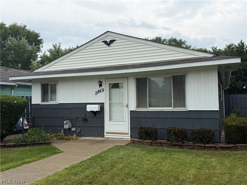 2849 25th Street NE, Canton, OH 44705 Photo 1