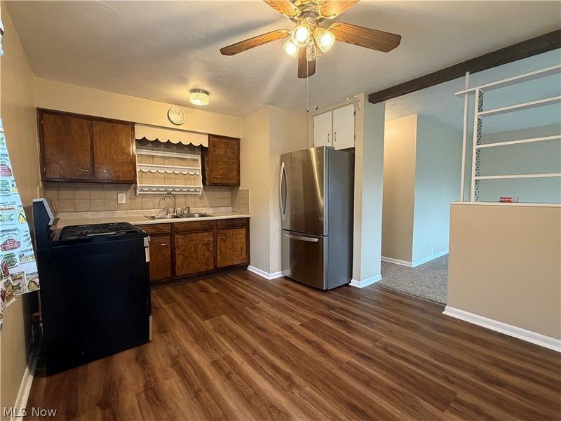 2849 25th Street NE, Canton, OH 44705 Photo 3