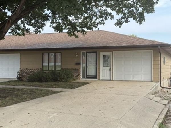 205 E 3rd St, Unit #3, Remsen, IA 51050