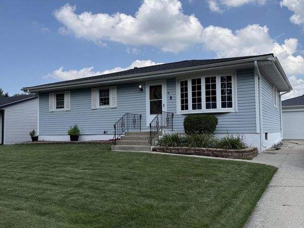 1115 S Colorado Street , Hobart, IN 46342