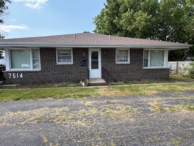 7514 N 2nd Street, Machesney Park, IL 61115 Main Photo
