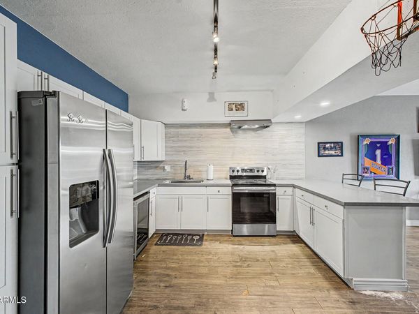 357 E THOMAS Road, Unit A105, Phoenix, AZ 85012