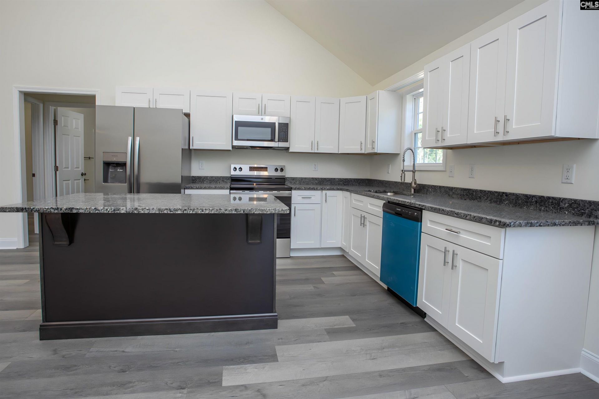 1535 E Lee Street  Photo 5